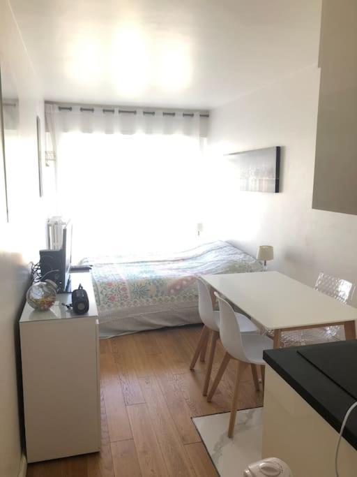 Nice Flat St Germain En Laye Centre 30 Minutes To Paris Saint-Germain-en-Laye Exterior foto